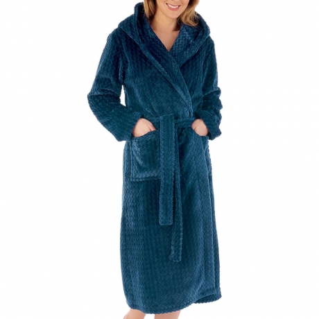 What is the difference between a robe and a bathrobe? – Leveret Clothing