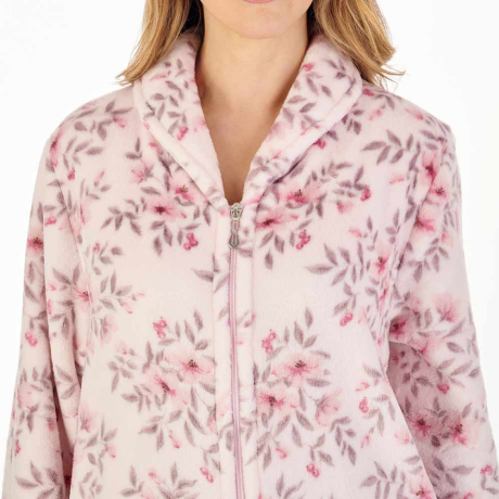 Close up of Slenderella Housecoat in pink HC04312