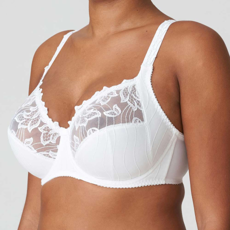 Sideview of PrimaDonna Deauville Bra in White 0161811
