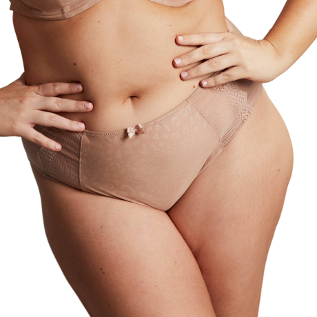 MOCHA ANIMAL,Sculptresse,Esme Brief,2026,10924,Front view