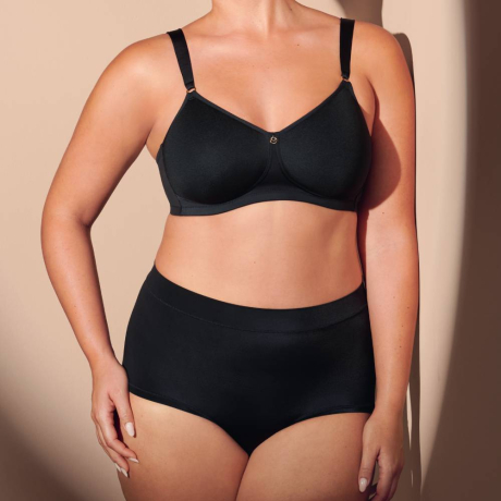 BLACK,Anita Comfort,2026,Claire Soft Cup Bra and briefs,5834,1333,moodshoot