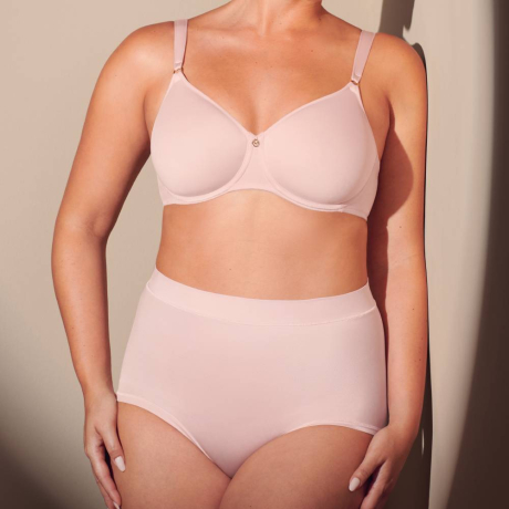 ROSEWATER,Anita,Claire Underwired Seamless Bra and briefs,2026,5833,1333,full view on model