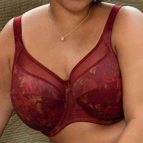 Goddess Kayla bra product in cassis GD6162- mood shoot image