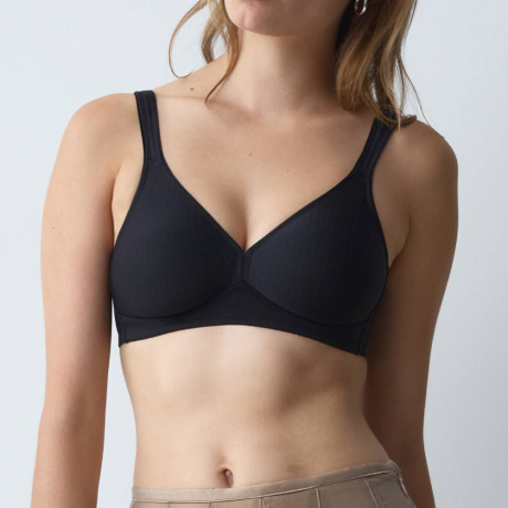 Triumph Modern soft+ cotton non wired bra product in black- mood shoot image